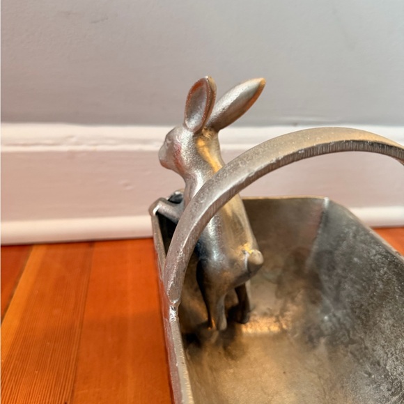 Silver Bunny Basket - Picture 4 of 7